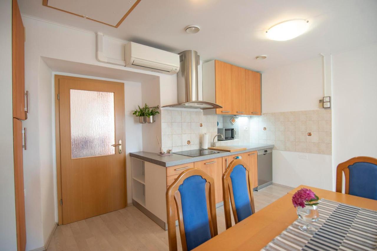 Apartma Bajc Apartamento Ajdovščina Exterior foto