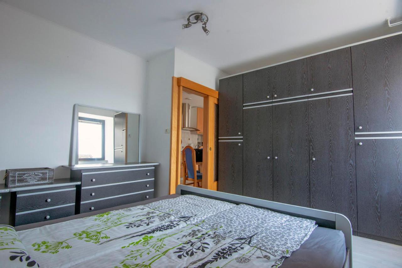 Apartma Bajc Apartamento Ajdovščina Exterior foto