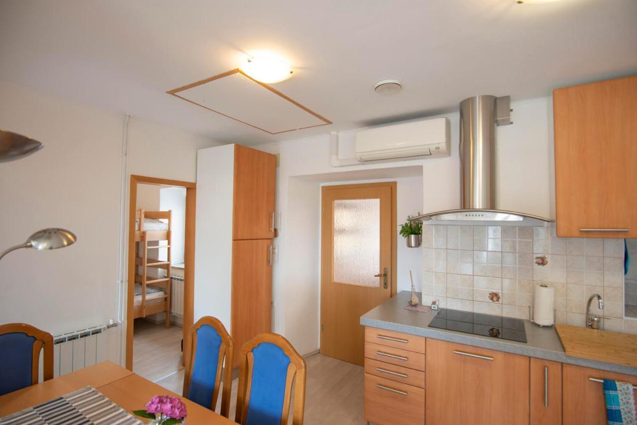 Apartma Bajc Apartamento Ajdovščina Exterior foto